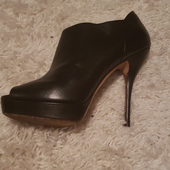 GUCCI Sexayyy peep toe bootie - Picture 3 of 16
